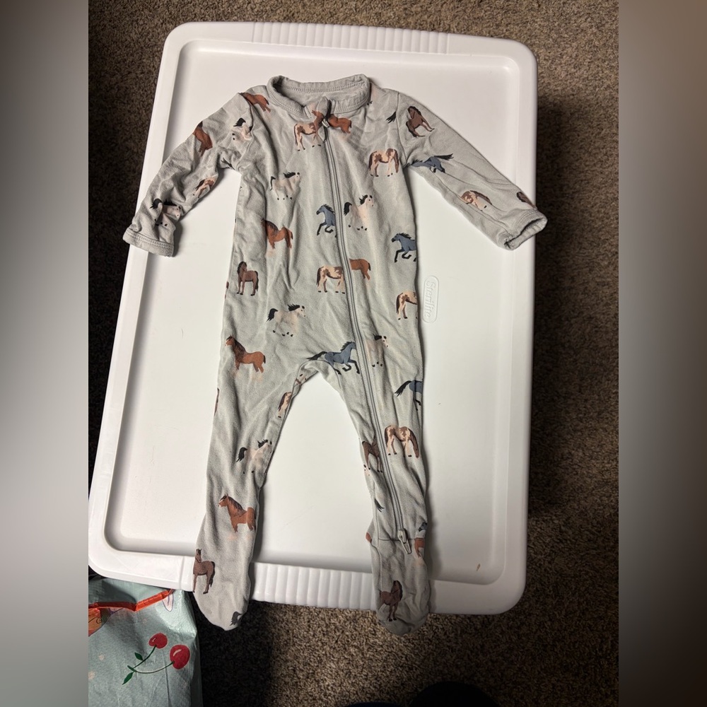 Kyte Baby horse footie pajamas